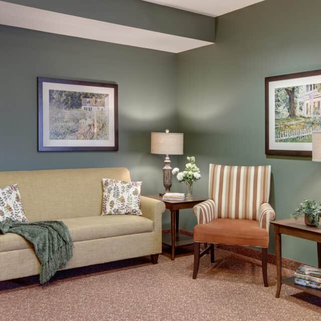 Community Living Room Farmington Station Assisted Living