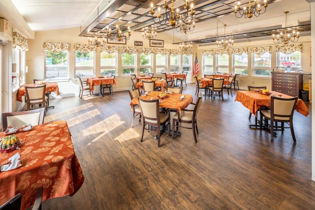 Dining room at Compass at Forestview in Meredith NH